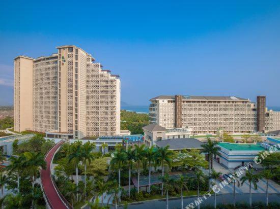 Aloha Oceanfront Suite Resort Lingshui  Exterior foto
